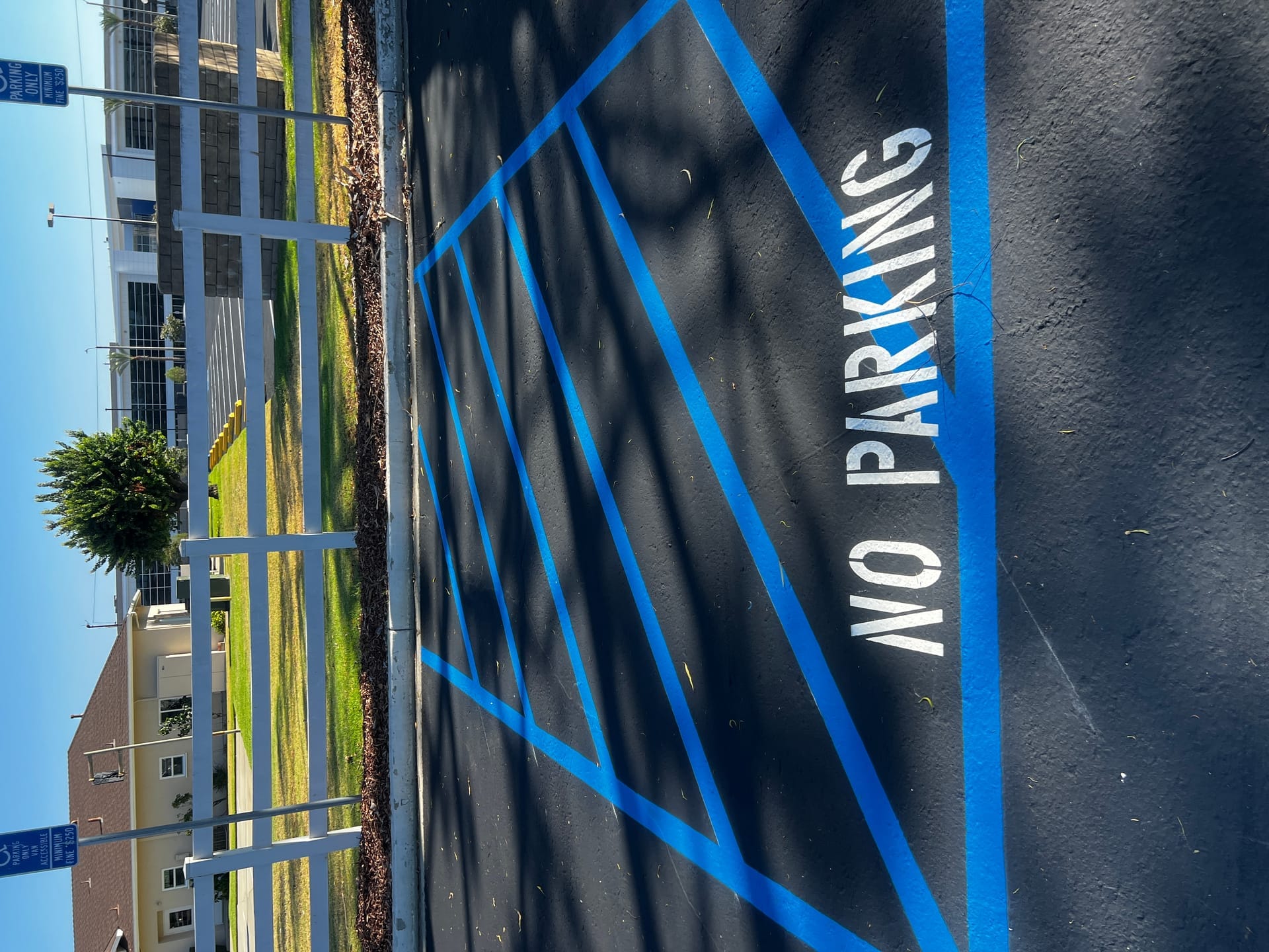 ADA access aisle markings